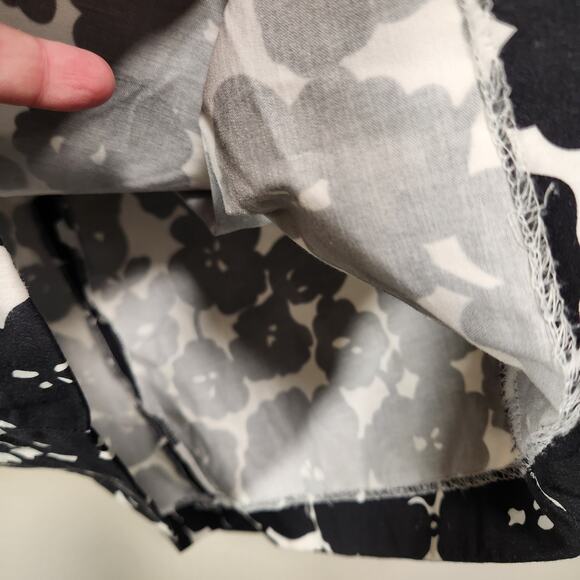 DONNA RICCO Sleeveless Knee Length Dress Womens 6 Floral Black White Cut Out - Picture 9 of 12